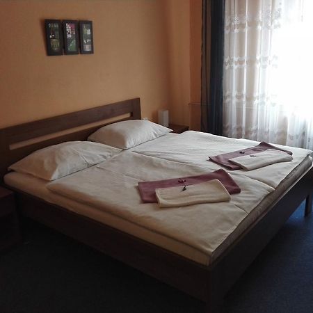 Hotel Venec Mlada Boleslav Ngoại thất bức ảnh